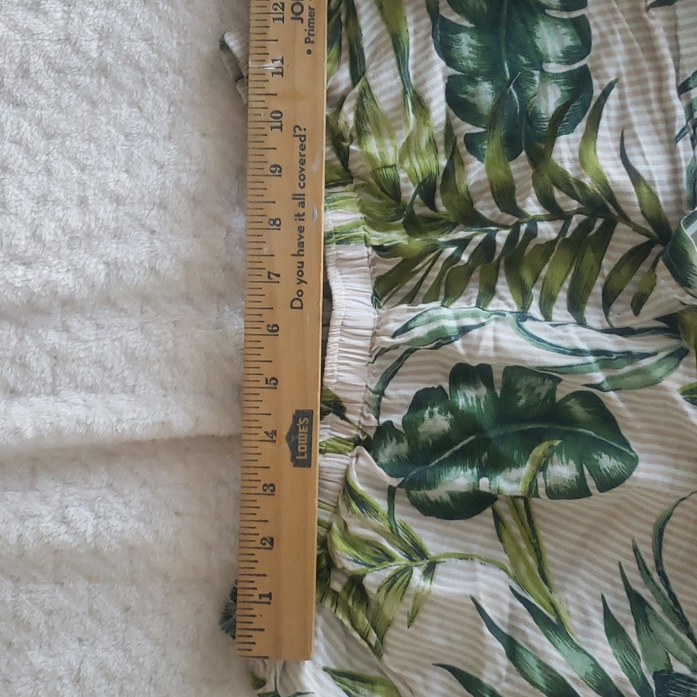 Lounge Set, Size Small - Picture 9 of 14